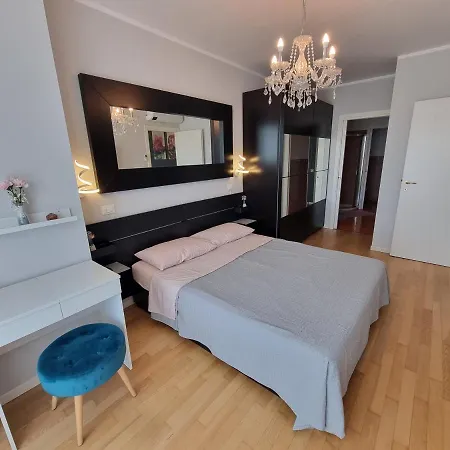 Anastasia's Boutique * קאטוליקה